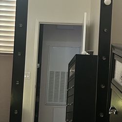 Hollywood Vanity Mirror 