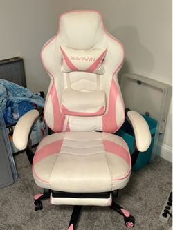Pink and White “Respawn” Gaming Chair