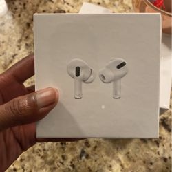 Apple AirPods Pro  new Unopened 