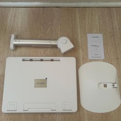 Laptop/Tablet Stand and Riser