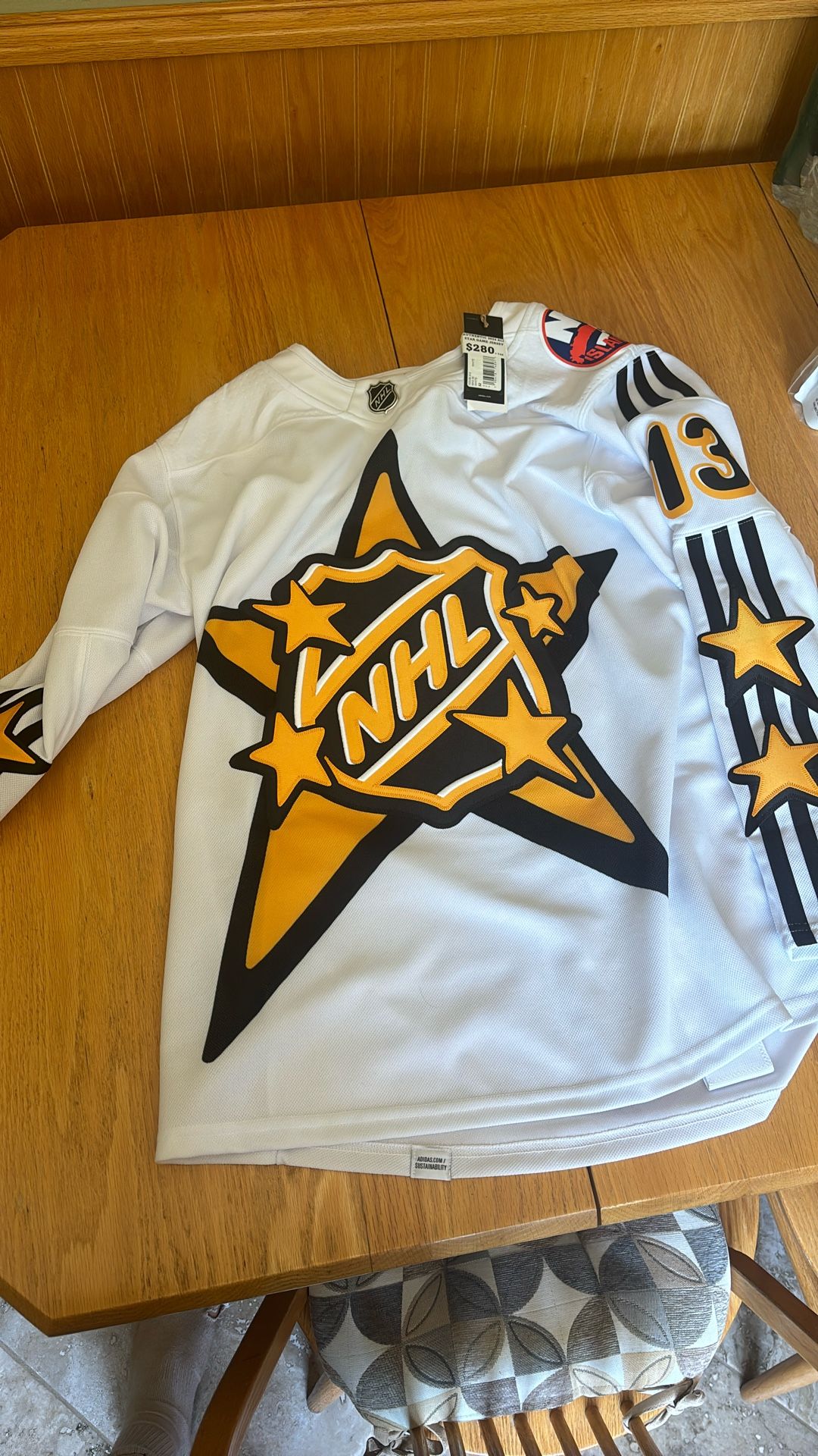 Never worn , tags still on , Mat Barzal all start jersey