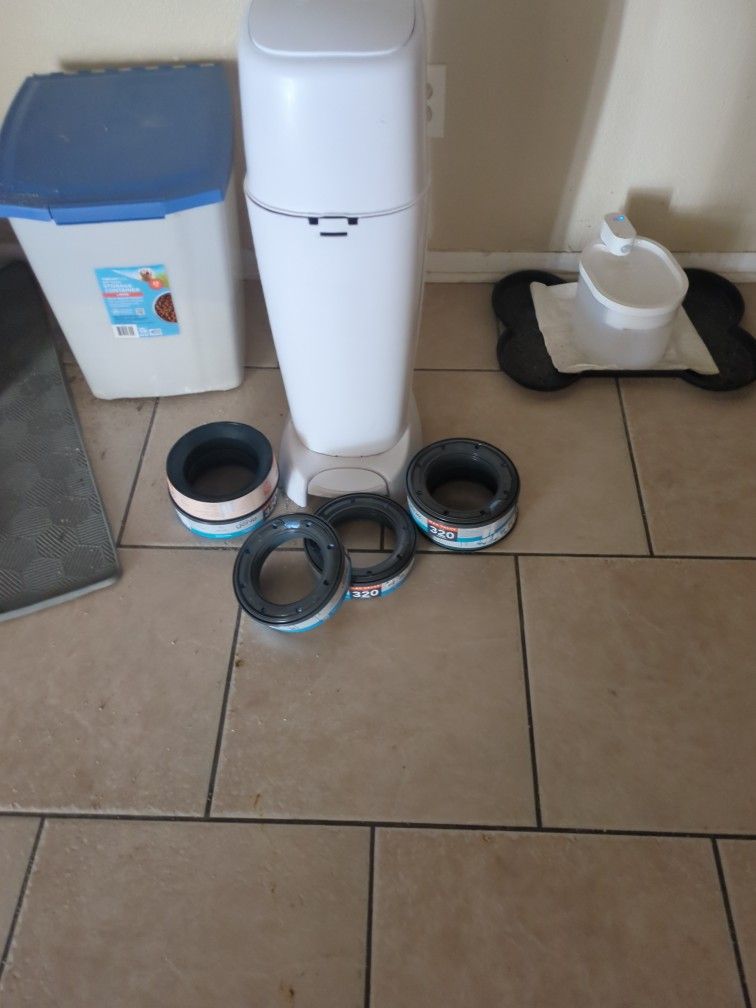 Diaper Genie 