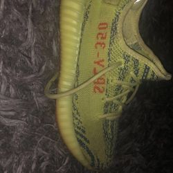 Yezzy Boost 350 V2 Yellow Frozen