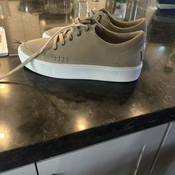 UGG Tan Color Size  8 Tennis 