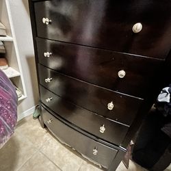 Chest Dresser