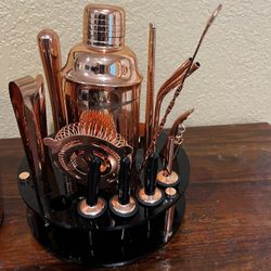 19 Piece Drink Stainless Steel Rose Gold With 3 Quart Ice Bucket (ONE PIECE MISSING ON THE RACK)…$35