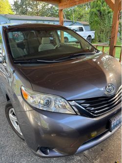 2011 Toyota Sienna