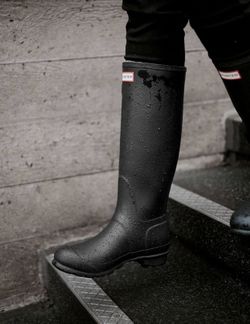 HUNTER RAIN BOOTS, Tall, SIZE 9 Women's