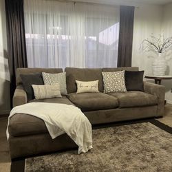 Sofa With Left Side Chaise