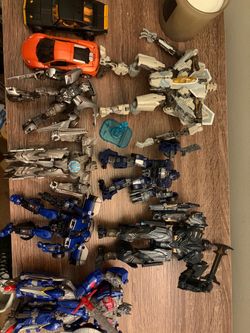 TRANSFORMERS STUDIO SERIES LOT.