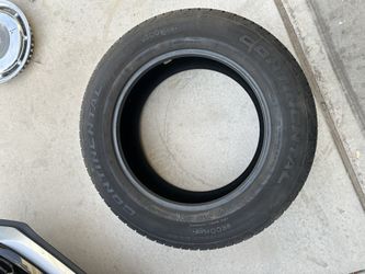 Tire GMC Yukon 2022