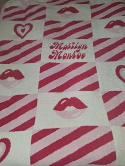 Marilyn Monroe's throw blanket