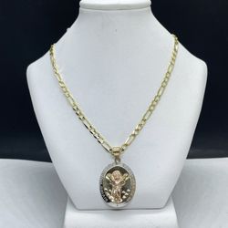 14k solid Gold Figaro chain and Divino nińo pendant , necklance pendant gold