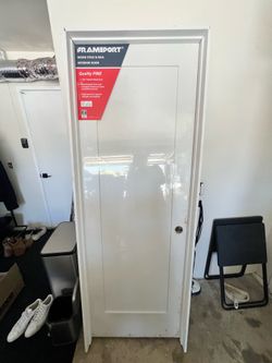 2 Interior Doors - 80x28 with frame