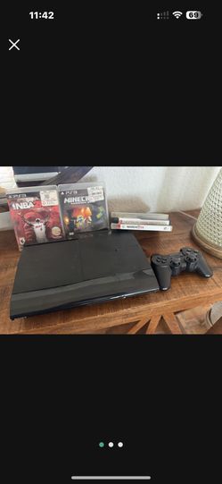 PS3 Slim With Games And Controller