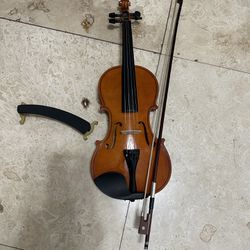 4/4 Size Violin