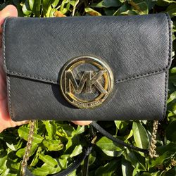 MICHAEL KORS Fulton Small Black Leather  Bag Leather & Gold Strap Purse