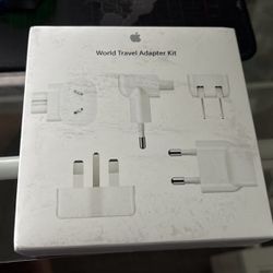World Travel Adapter Kit Apple 