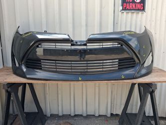 2017 2018 2019 TOYOTA COROLLA L LE XLE FRONT BUMPER COVER ORIGINAL USED OEM