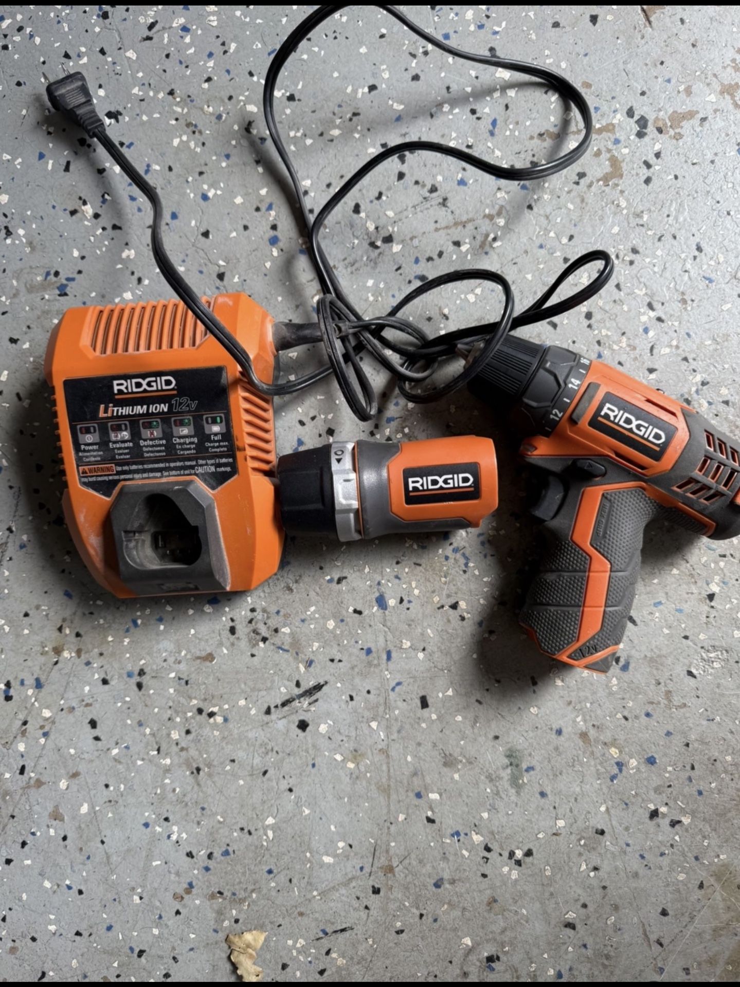 Rigid 12 V Drill Drill, Flashlight Charger No Battery Light New