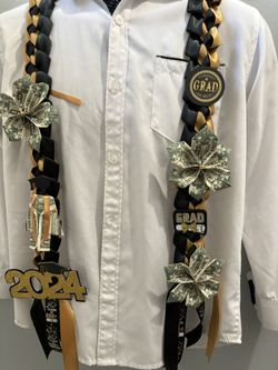 Graduation Leis / Leis De graduacion 