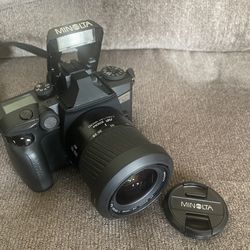 Minolta Maxxum 70 35mm Film Camera 