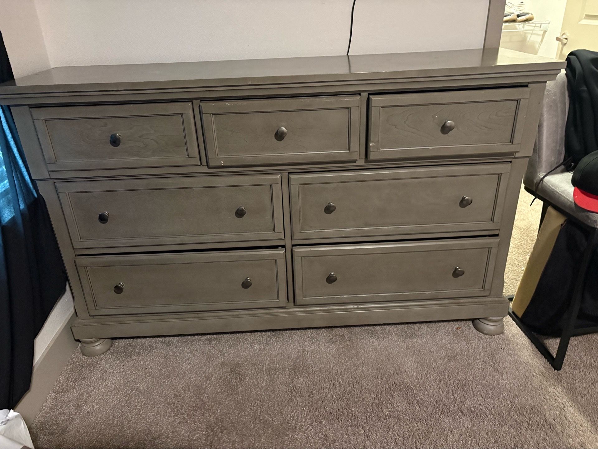 Dresser solid