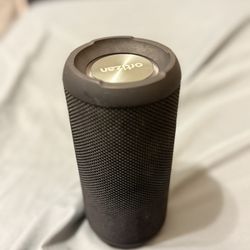 Ortizan X10B Portable IPX7 Waterproof Wireless Bluetooth Speaker Black
