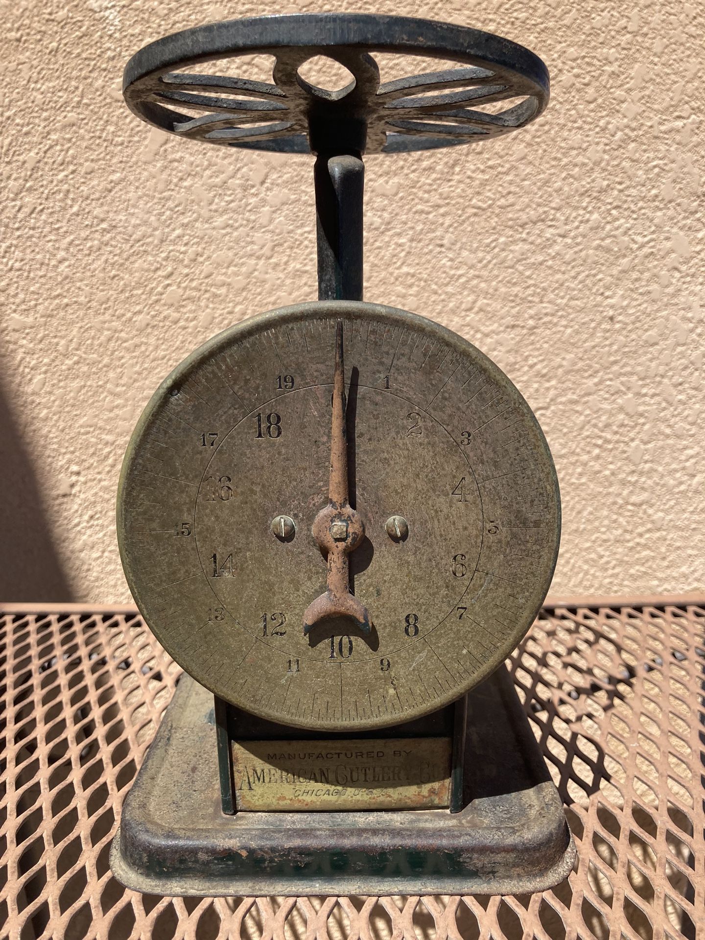 Vintage American Cutlery Co Kitchen Scale