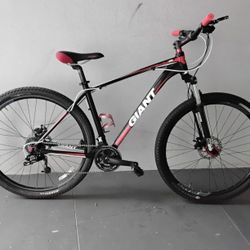 BICYCLE GIANT 21 SPEED SIZE 29 BRAND NEW 
