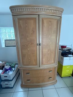 American Drew Baystone Collection TV Armoire / Entertainment Cabinet – $350