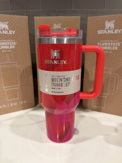 NEW Stanley Quencher H2.0 FlowState Tumbler 40 oz - Powder Pink Heart Gradient