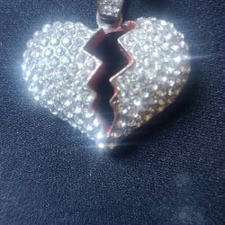 ●UPDATED PRICE● Broken Heart Necklace Pendent
