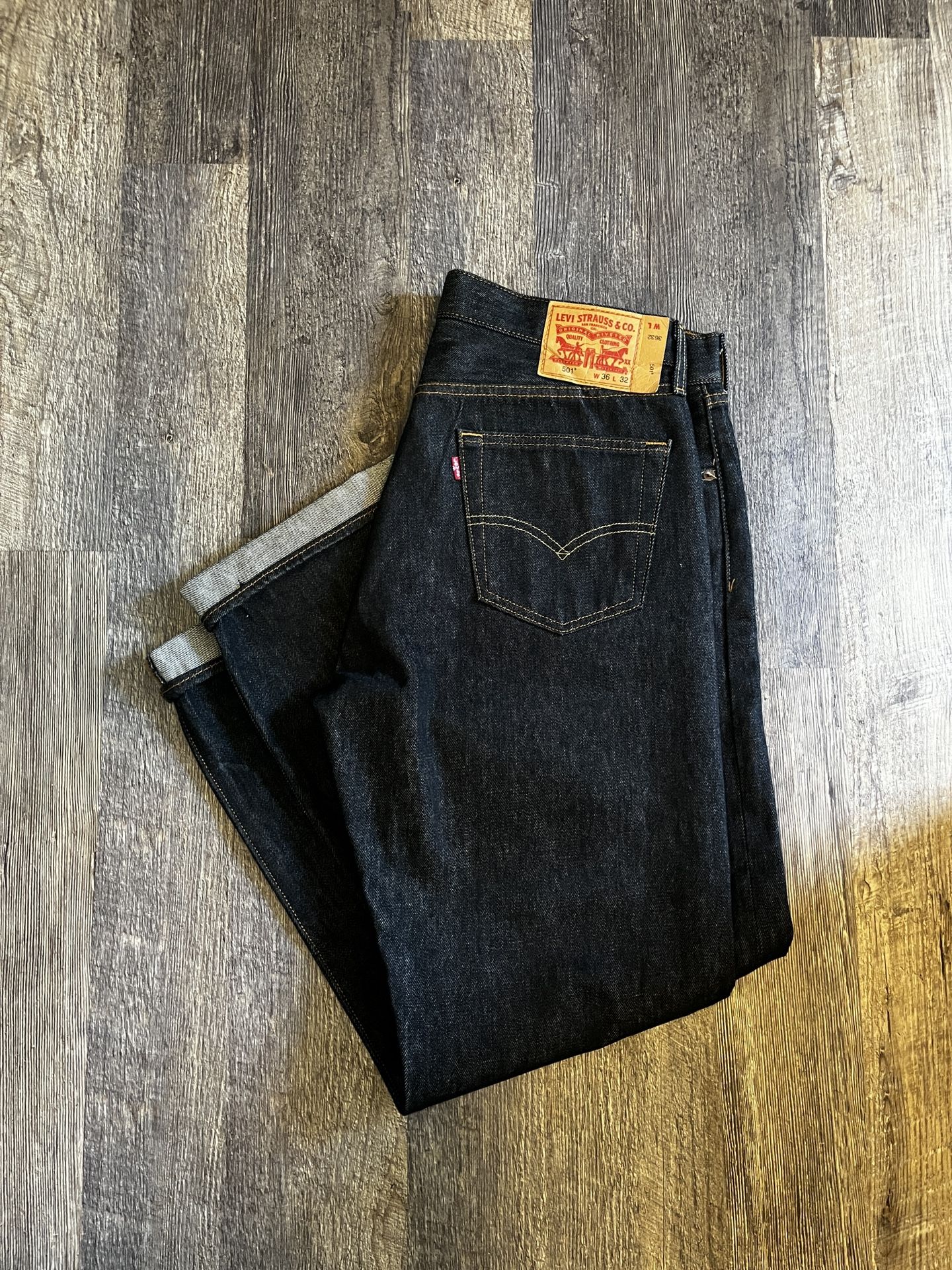 Charcoal Levi’s 501’s