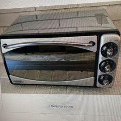 New In Box DeLonghi Retro Toaster Oven