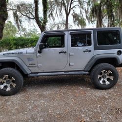 2014-2018 JEEP WRANGLER JK GENUINE RUBBER FLOOR MATS 