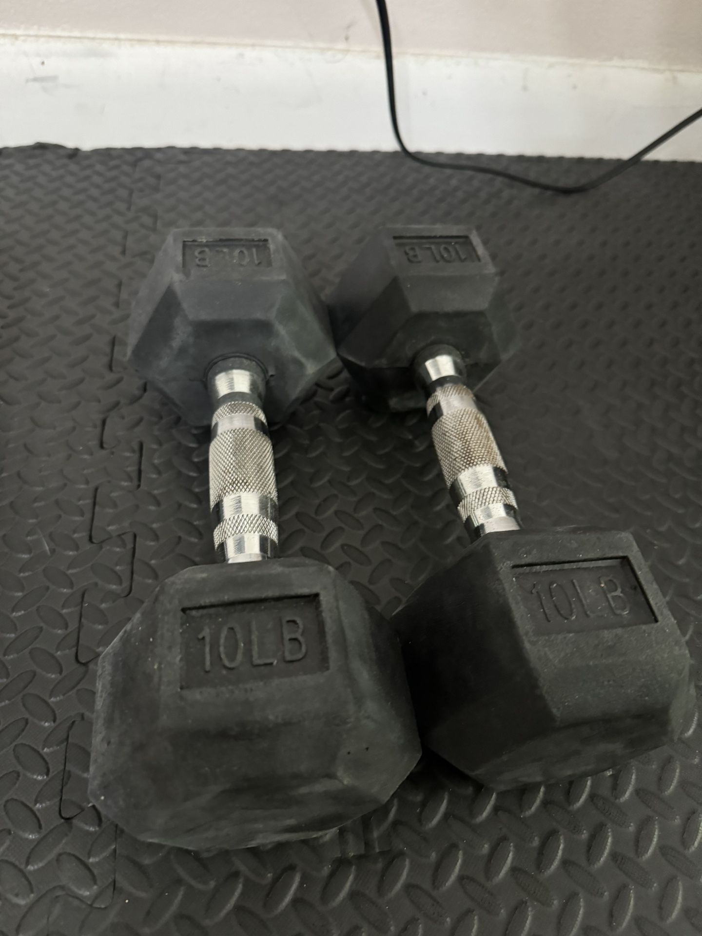 Set Of 10 Lbs Dumbbells 