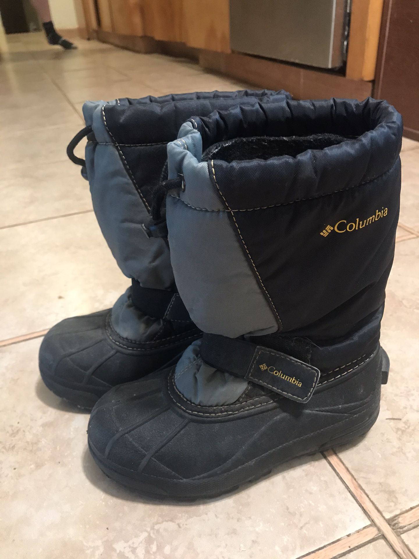 Columbia Snow Boots - kids size 13