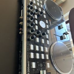 DJ Vestax VCI-300