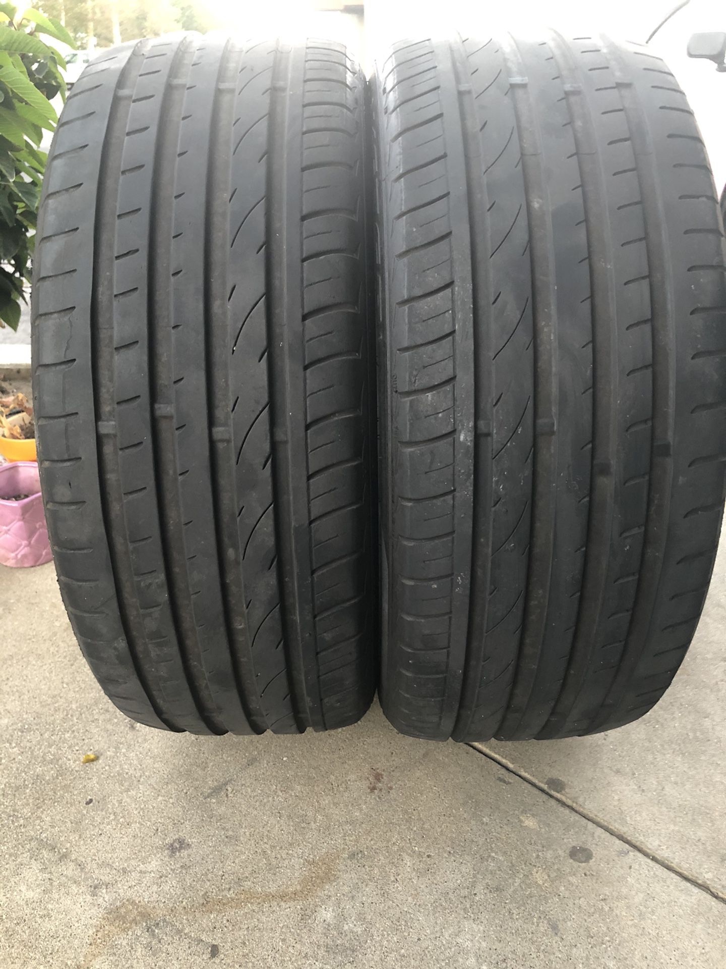 LOW PROFILE 17" USED TIRES