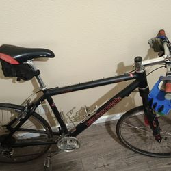 Cannondale F-1000 hardtail moutain bicycle