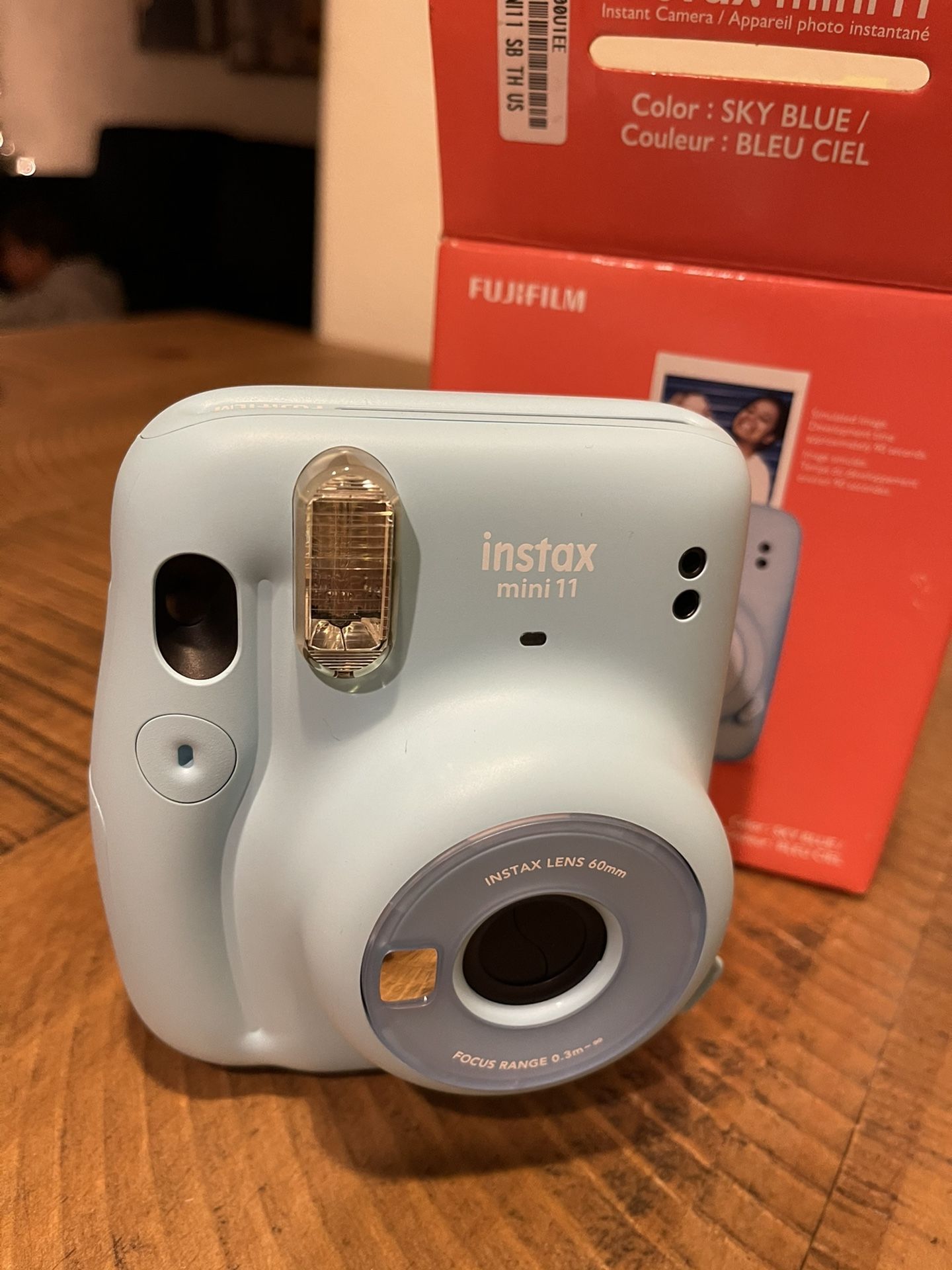 Instax Mini 11.