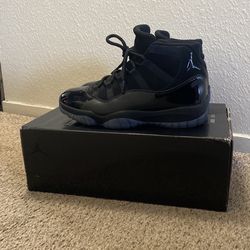 Jordan Retro 11 “Cap & Gown” Size 9