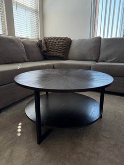ROUND COFFEE TABLE