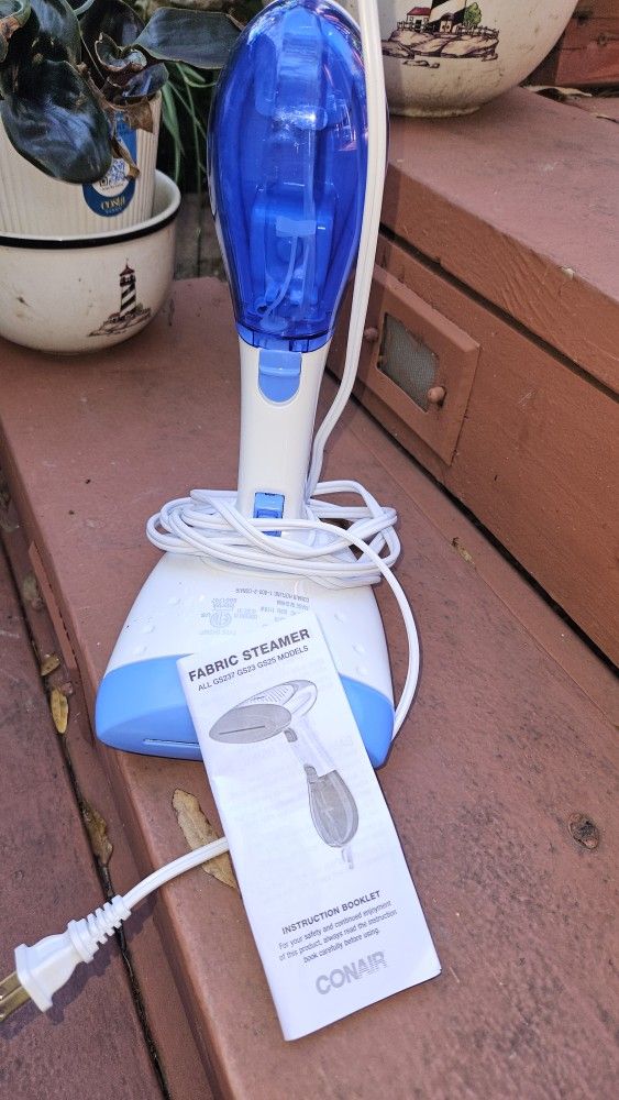 Fabric Steamer Like New. 25.dollars Firm