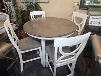 BRAND NEW 42" ROUND COUNTER HIGH DINNING TABLE + 4 GRAY CHAIRS
