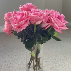 Clear Cylinder Glass Flower Vase — Excellent condition! 