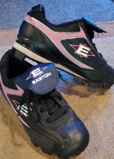 Easton Soccer Cleats Shoes Youth Girls 1.5. Size 1 1/2. Eu 33 1/2