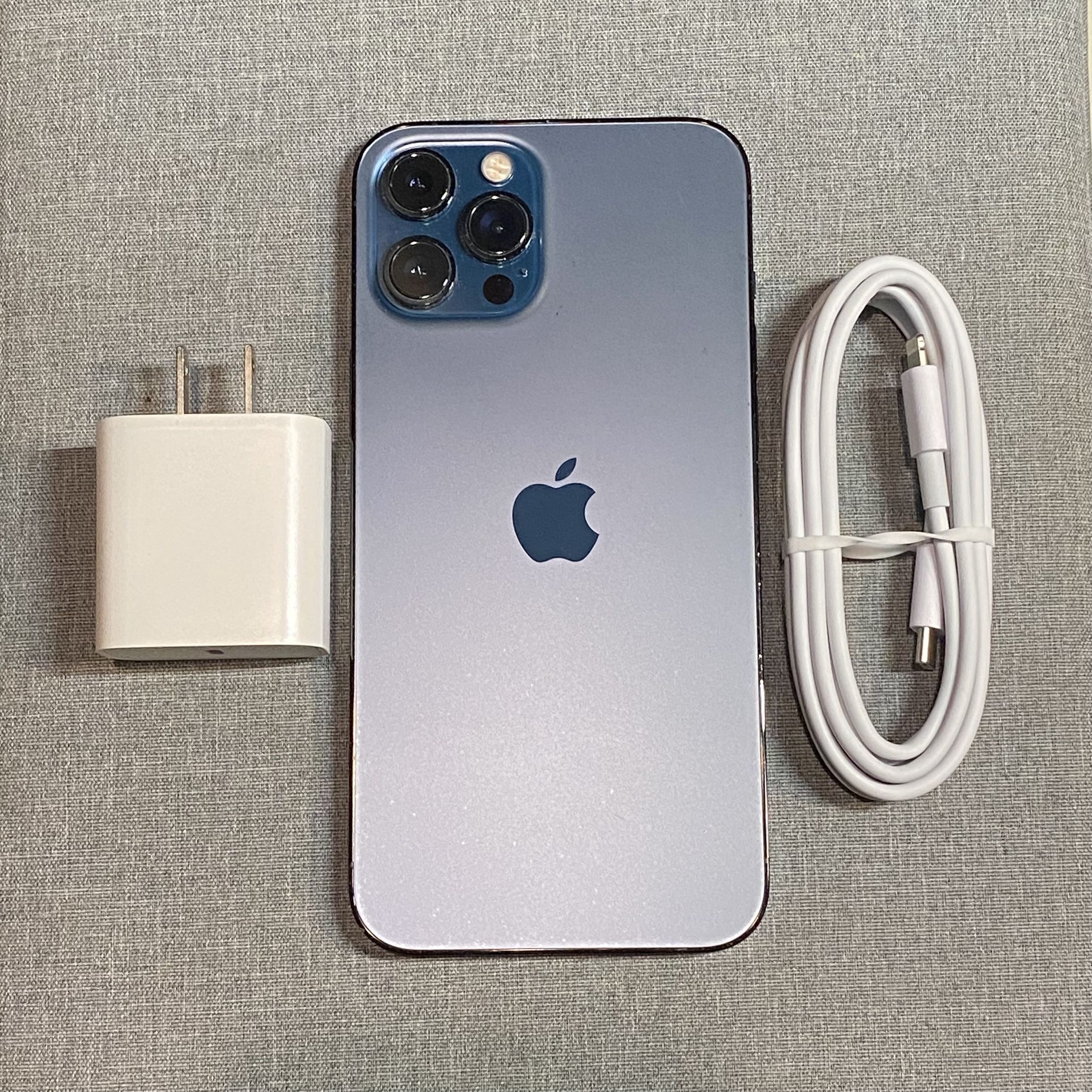 iPhone 12 PRO MAX 256gb UNLOCKED in Excellent Condition