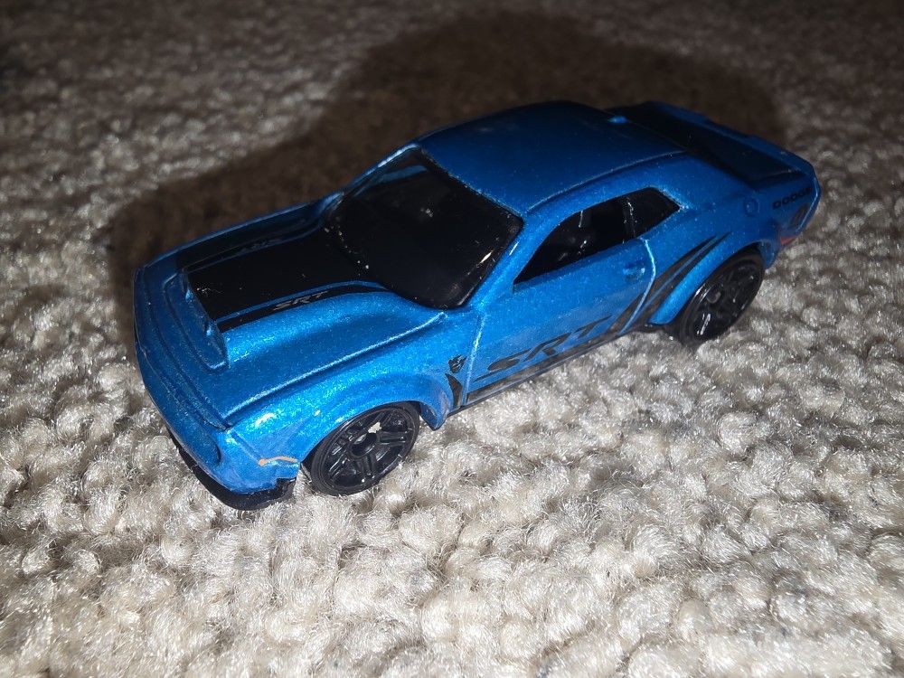 Hot Wheels '18 Dodge Challenger SRT Demon